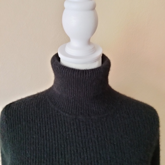 State Cashmere 100% Cashmere Black Ribbed Long sleeve  Turtleneck Sweater - Picture 3 of 11
